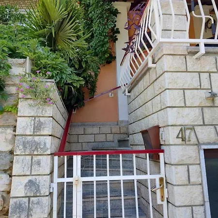 App Lori Guest house Rabac